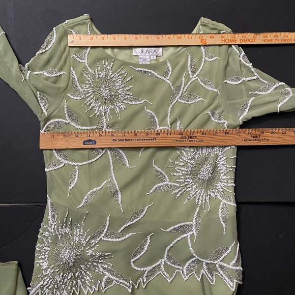 J Kara Women's Scoop Neck with 3/4 Sleeve Beaded Top Long Formal Dress - Picture 7 of 16